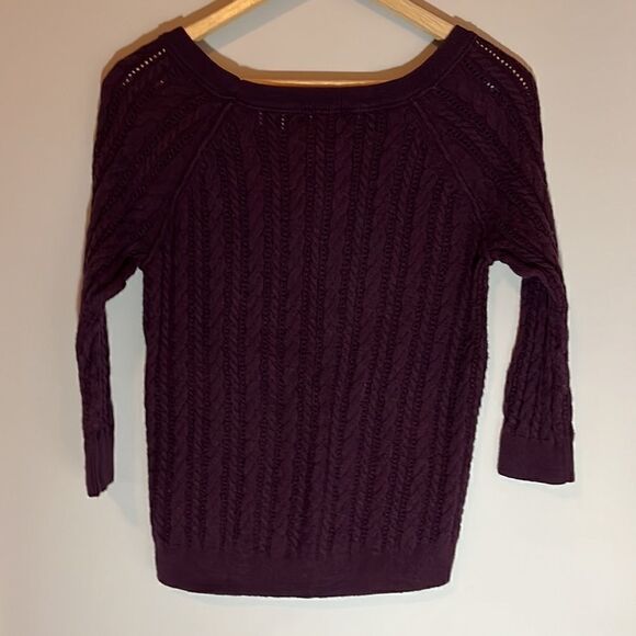 Women’s American Eagle Sweater Size S - Picture 5 of 5